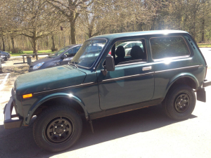 Noch schöner mit 15"-Dotz-Felgen und laufruhiger durch Straßenbereifung.